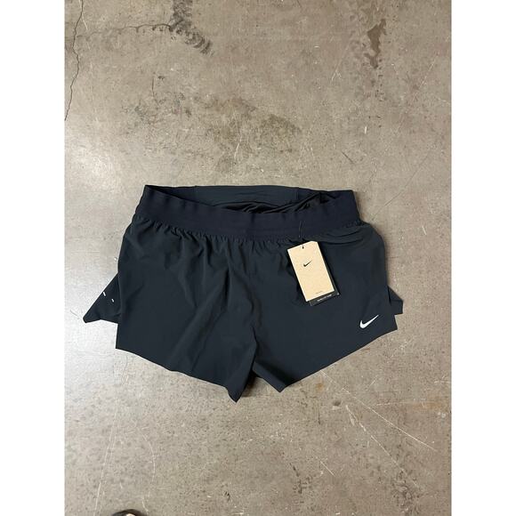 NIKE - SWIFT DRI-FIT MID-RISE 2.5" BRIEF-LINED SHORT /M/ NWT - Picture 2 of 7